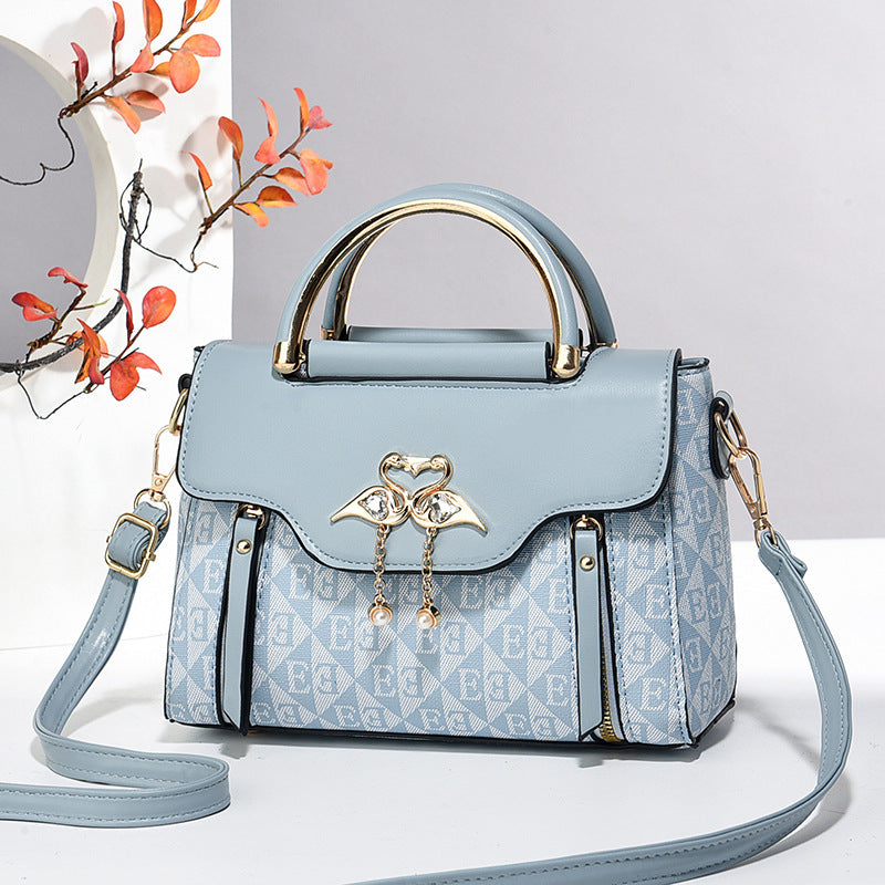 Ladies New Stylish Versatile Tote Shoulder And Purse Bag