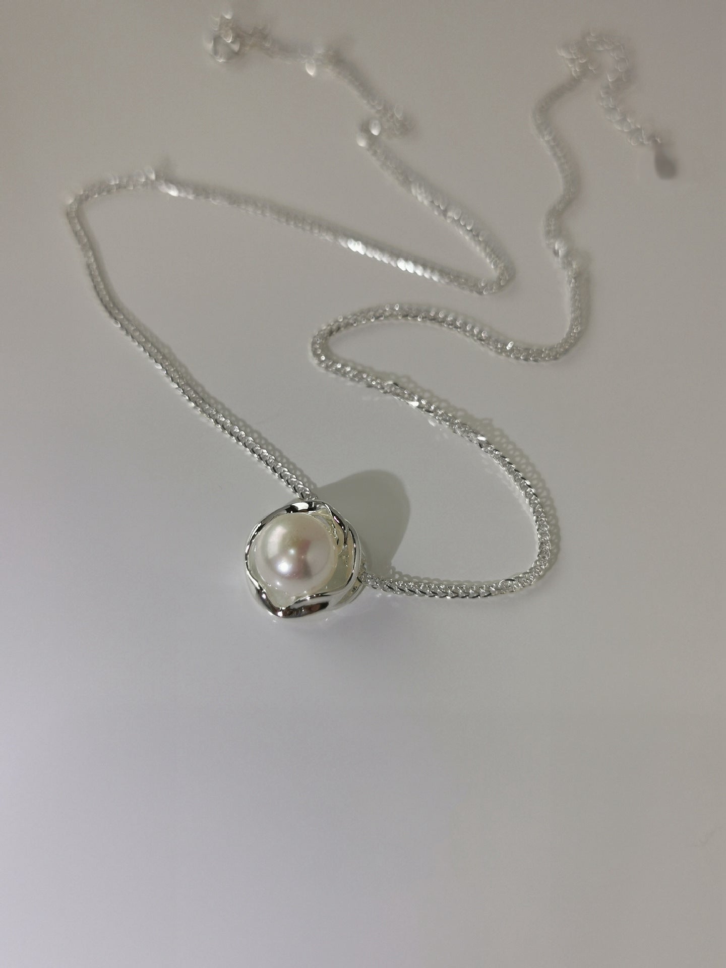 Sweet And Elegant Necklace For Ladies
